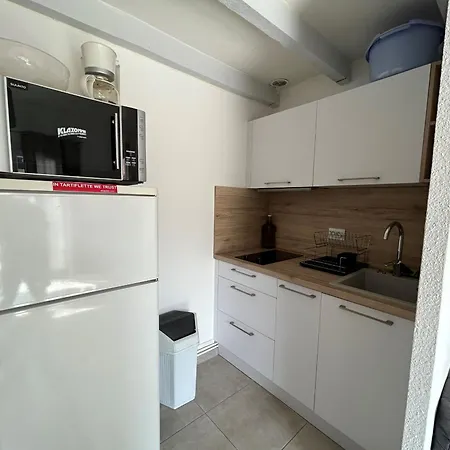 Hébergement de vacances Maison Proche Avec Terrasse Et Parking - Fr-1-837-8