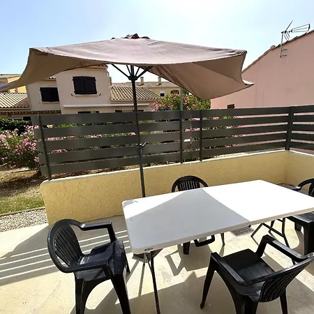 Hébergement de vacances Maison Proche Avec Terrasse Et Parking - Fr-1-837-8